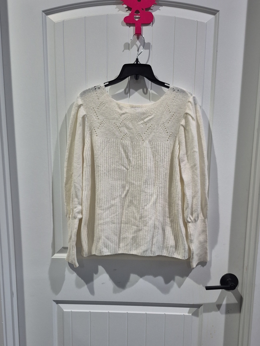 Liz Claiborne Off-White Scoop Neck Cable Yoke Sweater